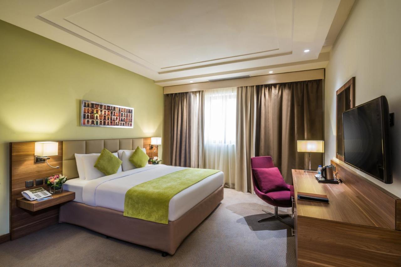 Mena Hotel Табук Екстер'єр фото