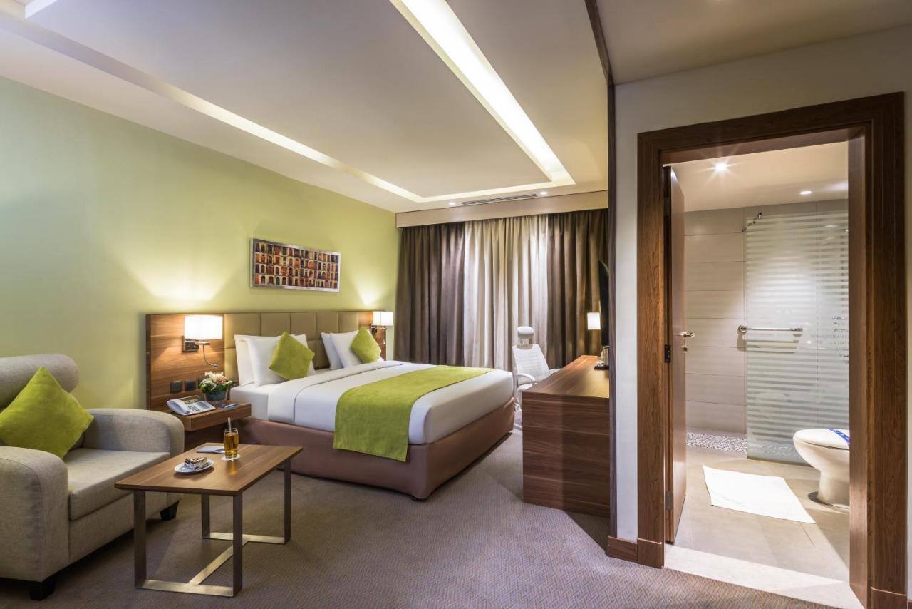 Mena Hotel Табук Екстер'єр фото