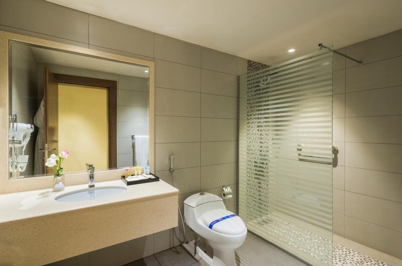 Mena Hotel Табук Екстер'єр фото
